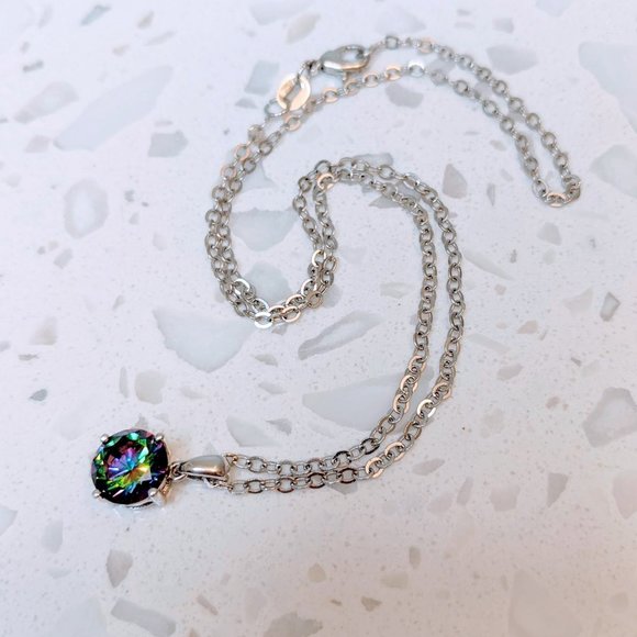 Arora Quartz Pendant with Sterling Silver Chain - Picture 2 of 3
